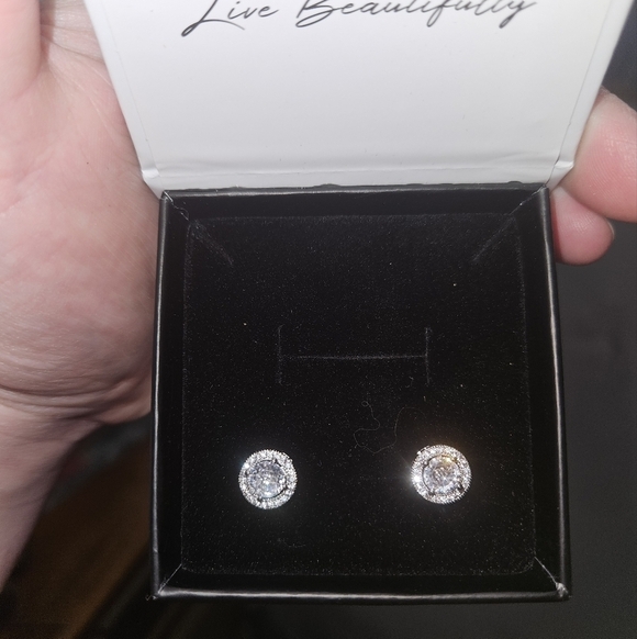 NEW Cate & Chloe Silver Stud Earrings With CZ Stones! - Picture 2 of 3
